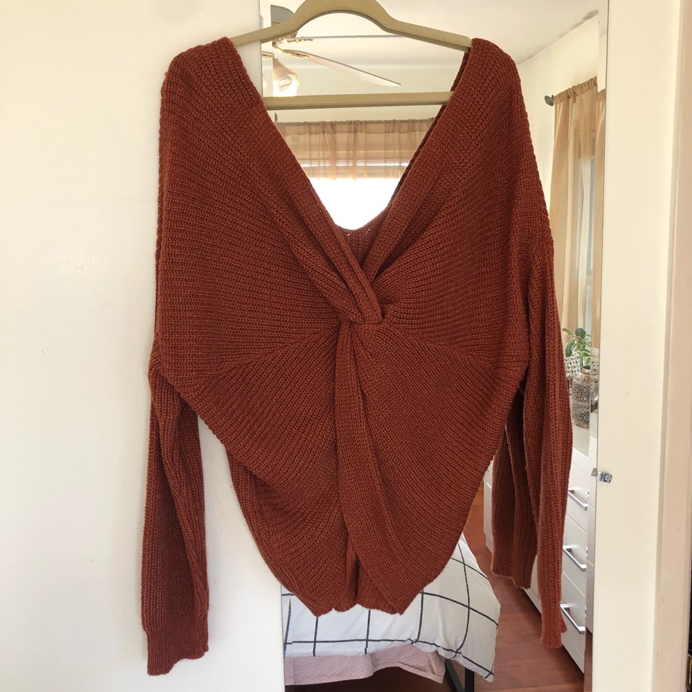 Forever 21 Twisted Back Sweater